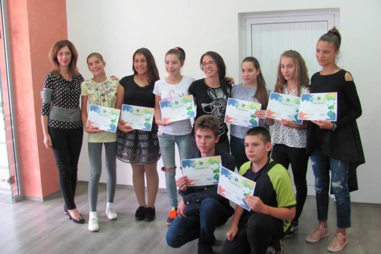 37880185_1829684297128296_5761153274111590400_n