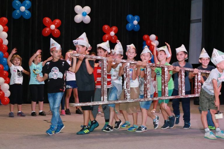 38057357_1835074416589284_6110533410348859392_n