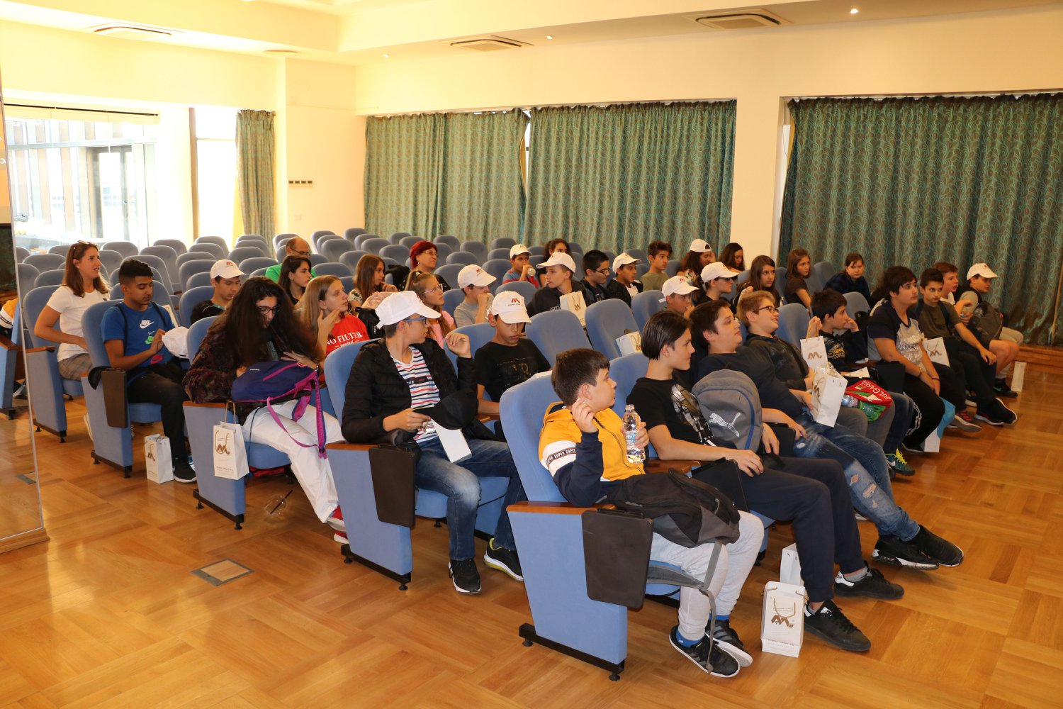 72594454_1310504109128244_1626946934713352192_o