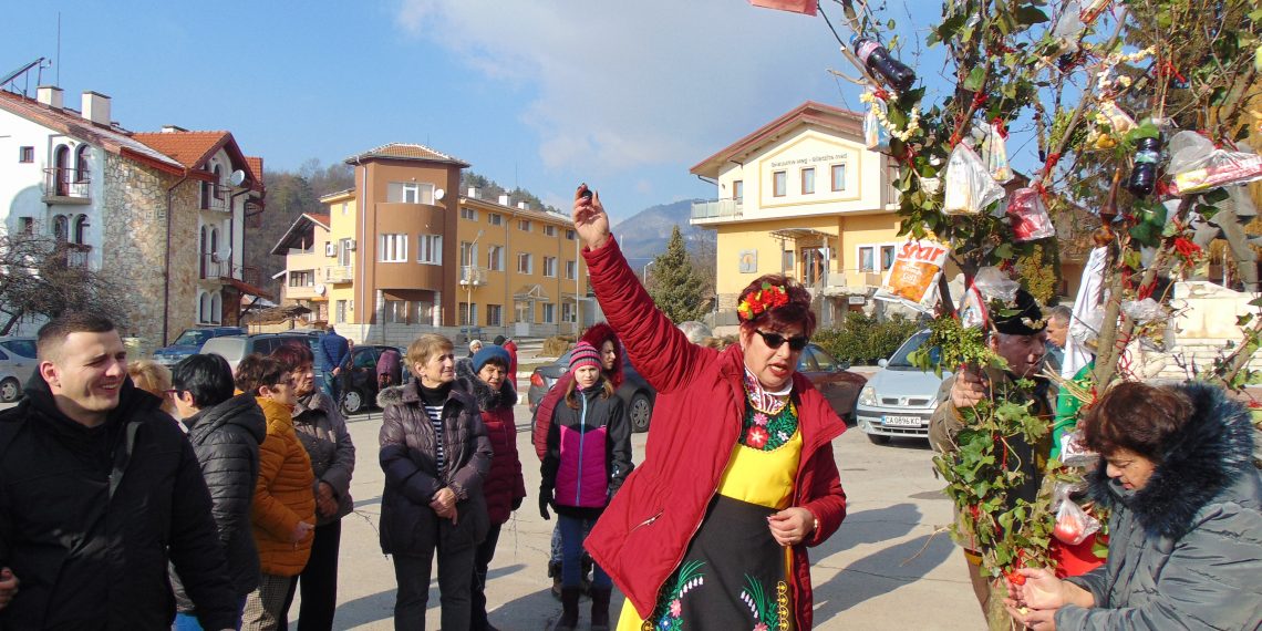 3FBE3A5E-3250-4183-A7DB-E9263151AE03-1140×570