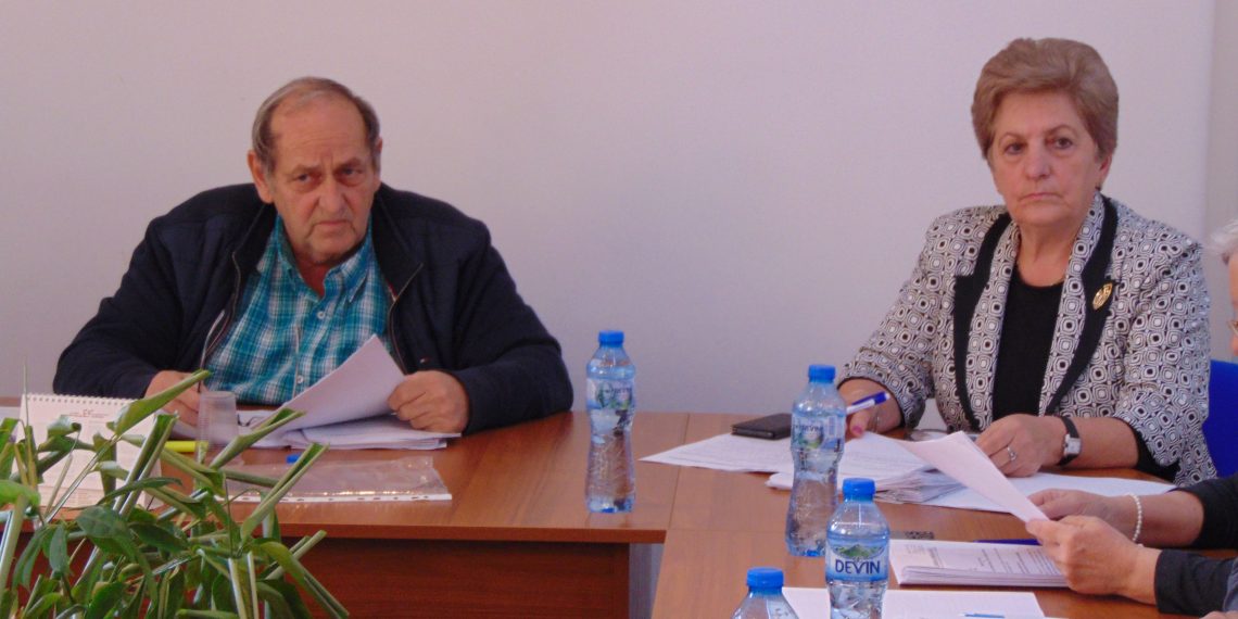 96E12ABB-E54E-4C4D-8824-834547DD196D-1140×570