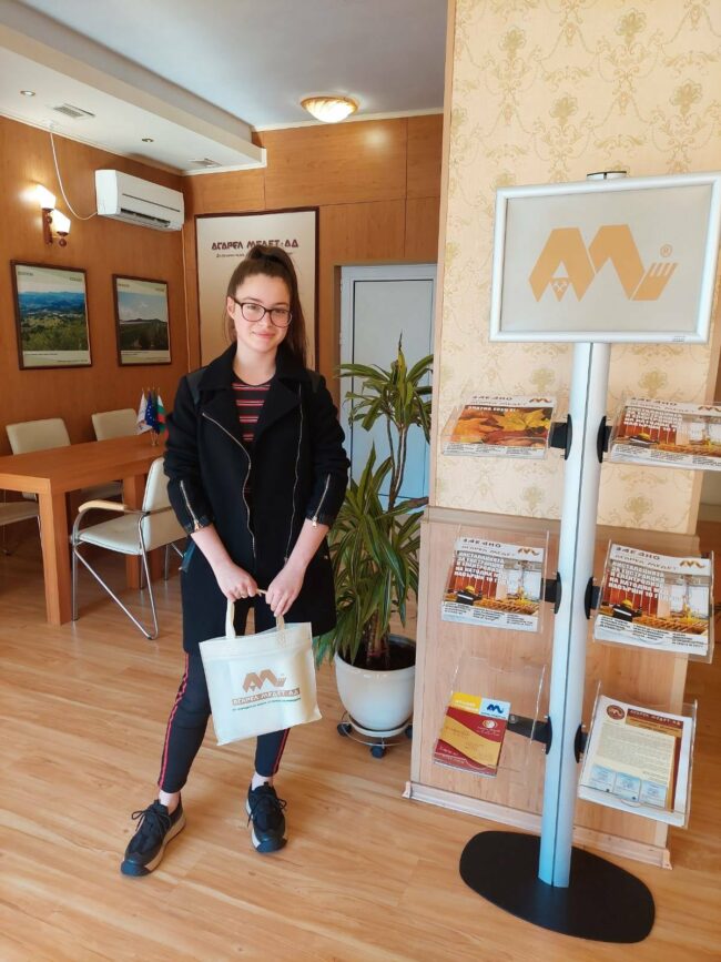 254350245_1950920071753308_2501583066713662330_n