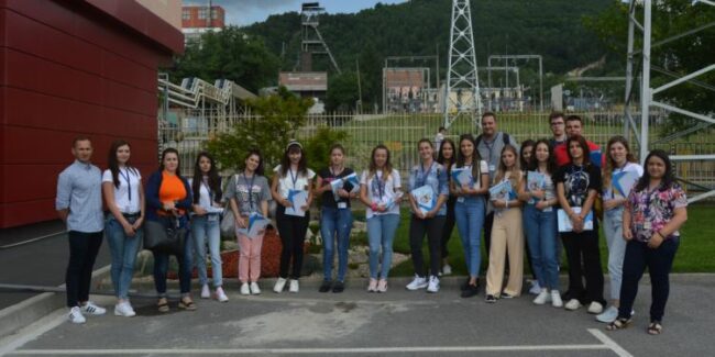 Stajanti-2-2-750×375-1